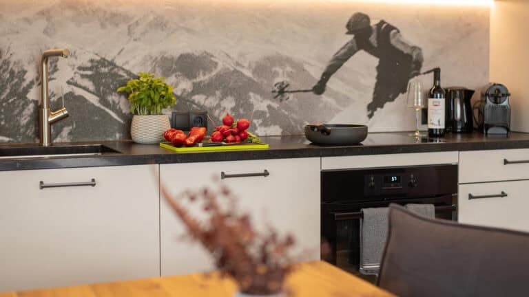 Küche Backrohr Herd Geschirrspüler Wasserkocher