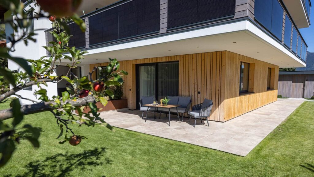 Fesh Living Terrasse Loungemoebel Sommer Sonne